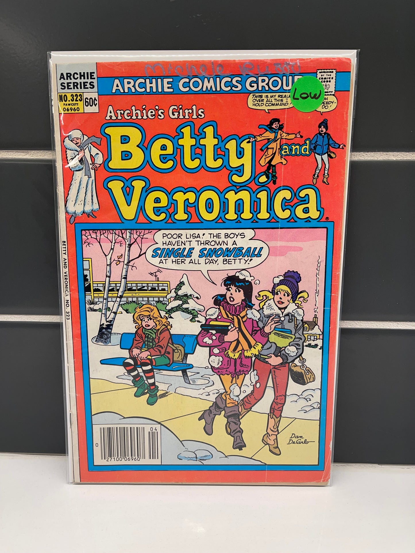 Archie's Girls Betty and Veronica 323 (1983)