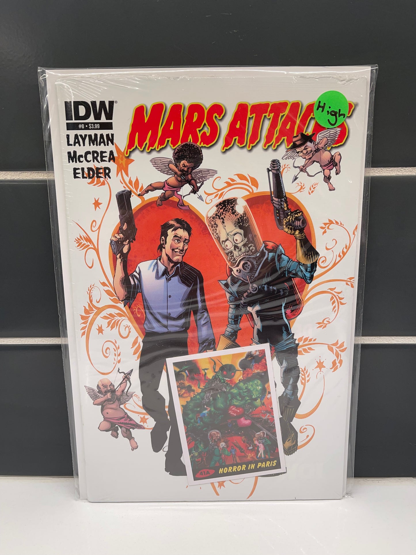 Mars Attacks 8 Sealed W/ Card (2013)