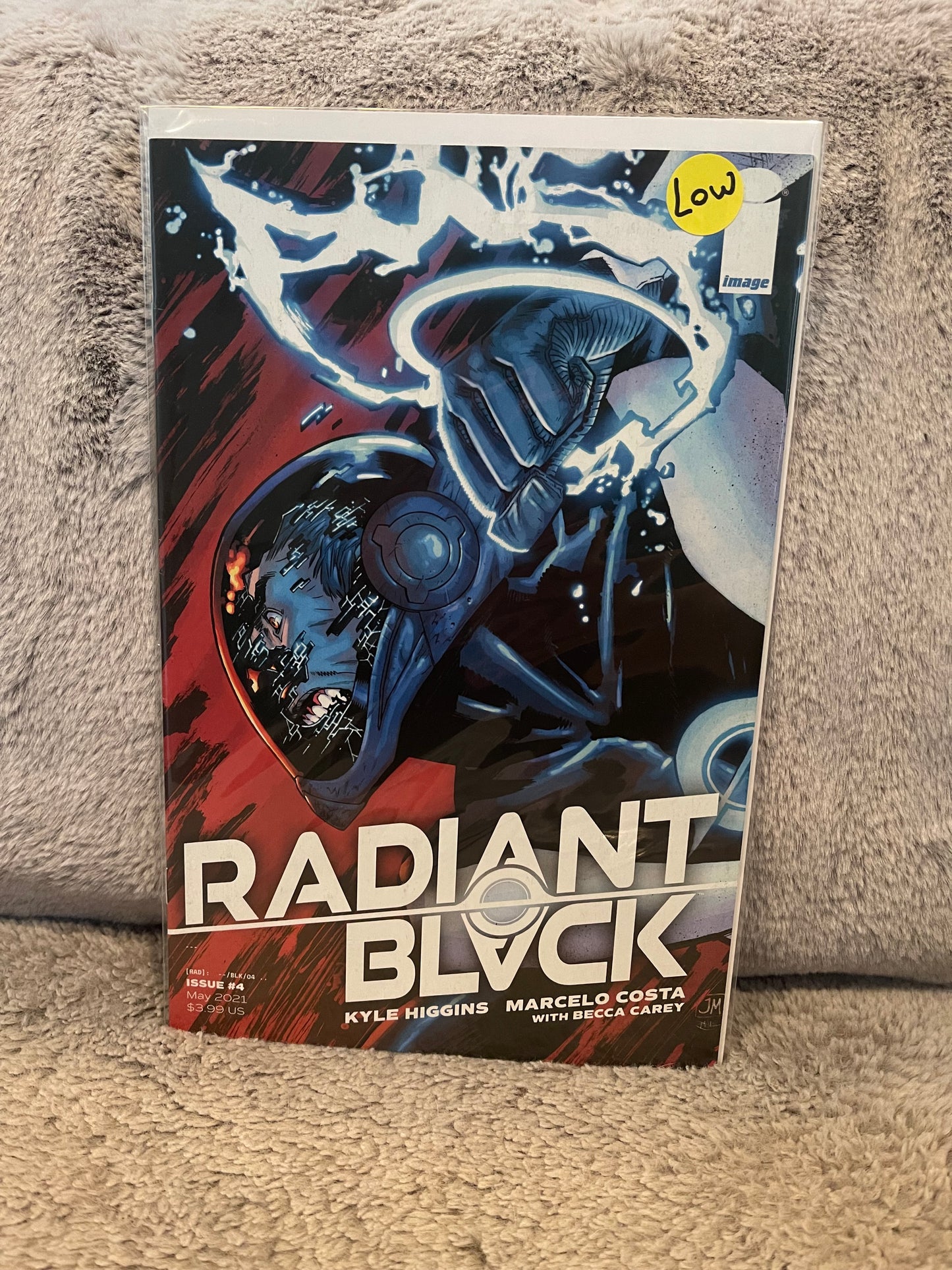 Radiant Black 4 Variant