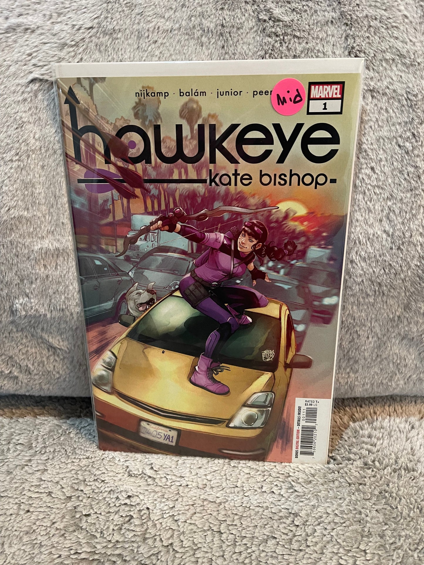 Hawkeye Kate Bishop 1 (Mid Grade)