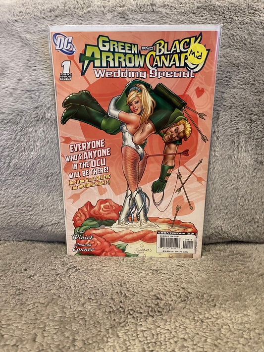 Green Arrow & Black Canary Wedding Special 1 (2007)