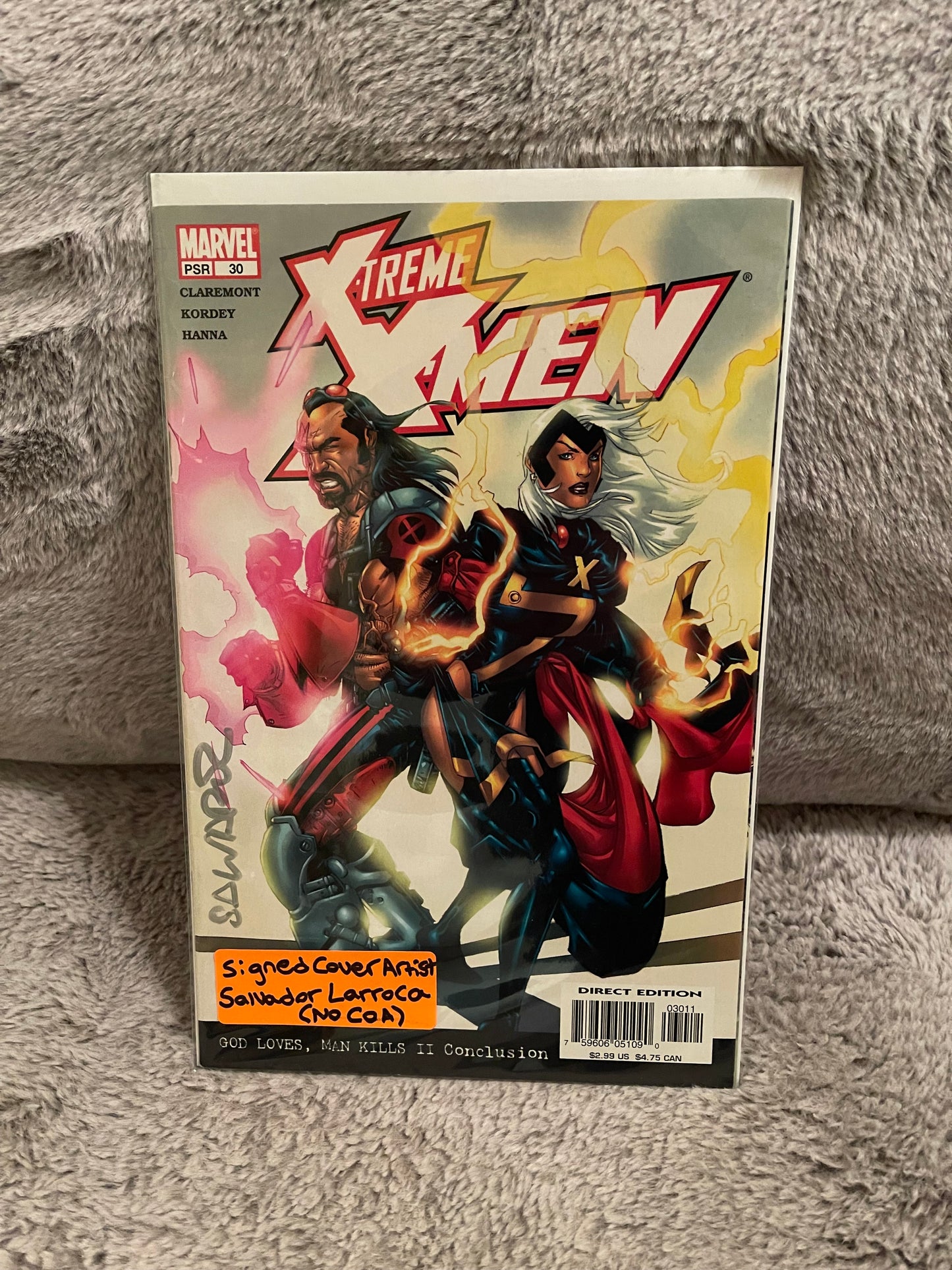 X-Treme X-Men 30 (Signed by Larroca)