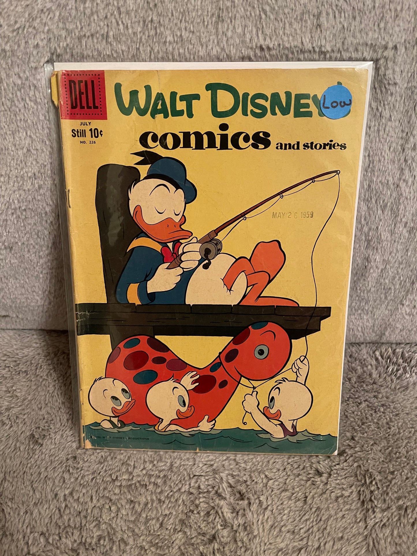 Walt Disney's Comics & Stories 226